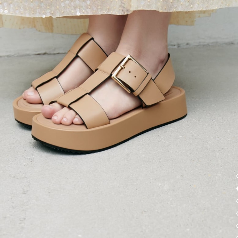 Zara LEATHER PLATFORM SANDALS WITH BUCKLES